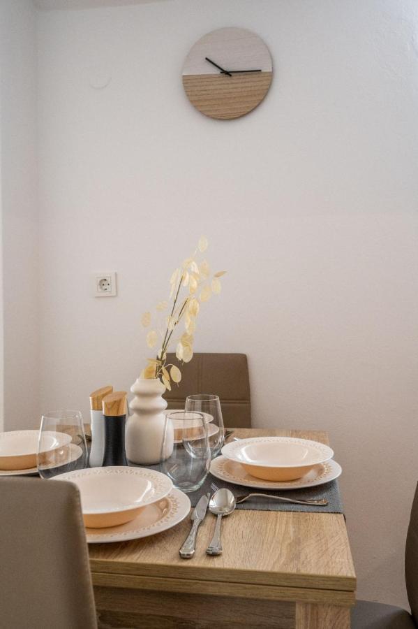 Amari-Zaton Apartment Zaton  Luaran gambar